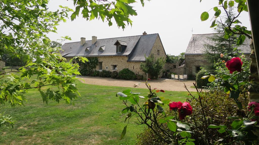 Grand Mainguet Bed and Breakfast Saint-Lambert-la-Potherie Exteriör bild